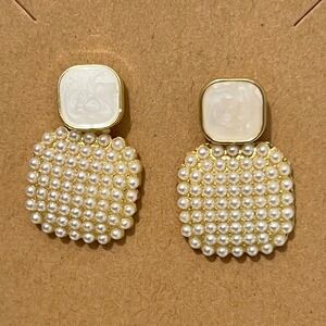 Elegant Pearl Cluster Stud Earrings Gold Tone White Square Top Women